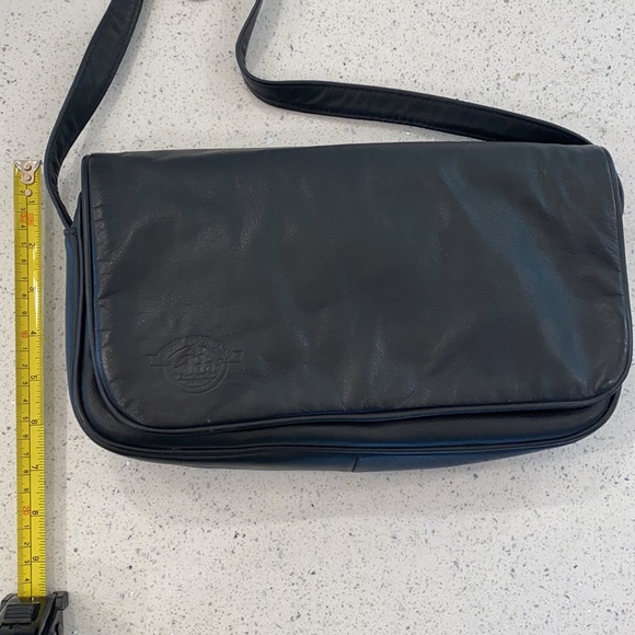 Stone Mountain Leather Purse - Picture 11 of 11